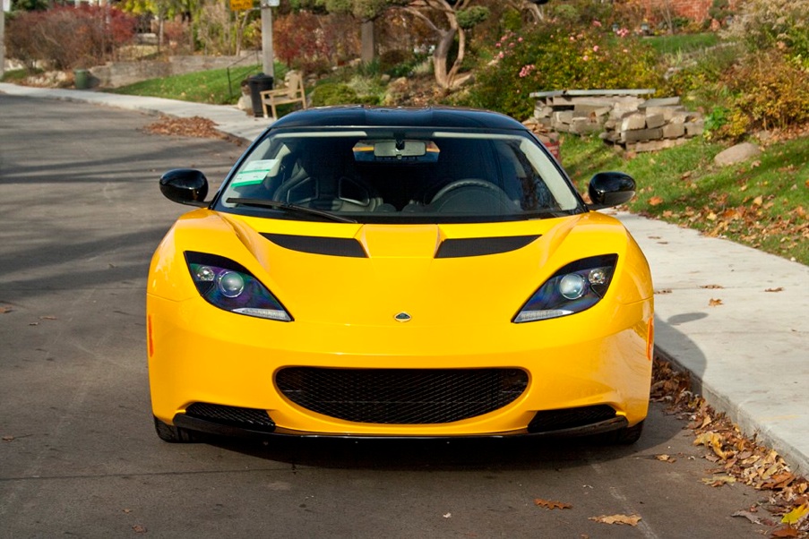 Evora jaune